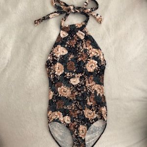 Floral Bodysuit! American Eagle Size XS